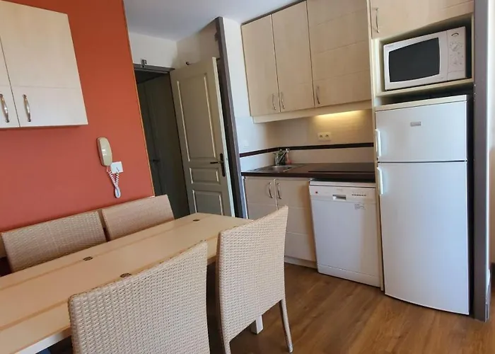 アパート Comfortable Nest With Pool And Sea View *